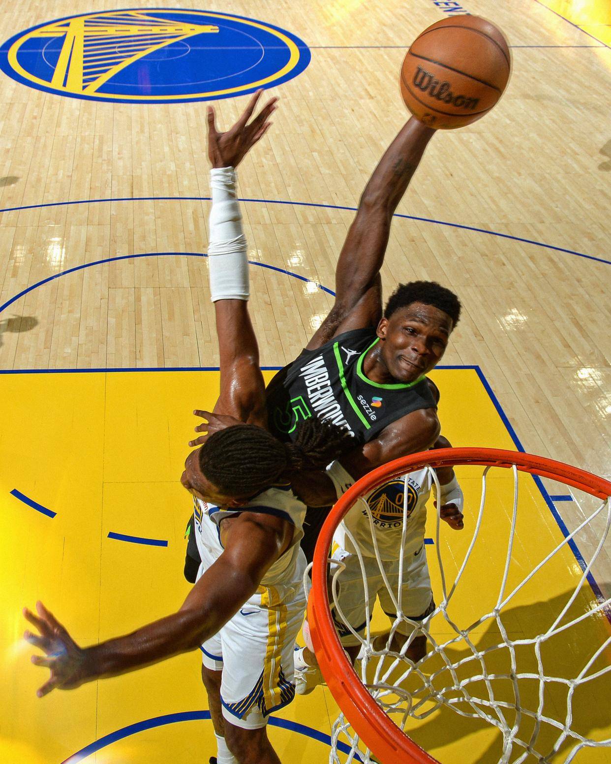 皇冠在线网页版登录入口-巴特勒新星险胜表现突出，美国队前途光明！的简单介绍